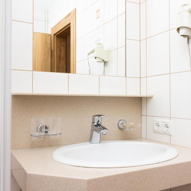 Haus Kella-Egg - Two-Bedroom Apartment - 8