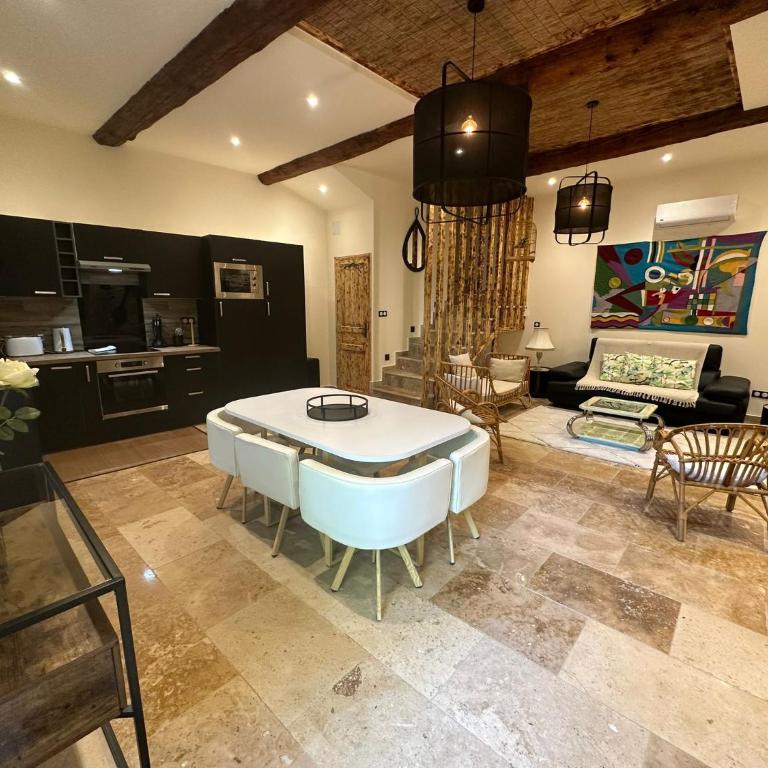 Domaine de la Tapie de Bouchet - en Camargue - Villa 2 Chambres - 6