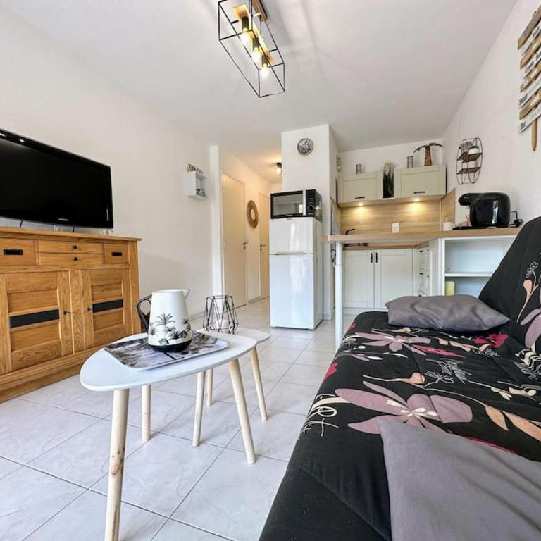 Charmant T2 piscine proche plage - Appartement 1 Chambre - 3