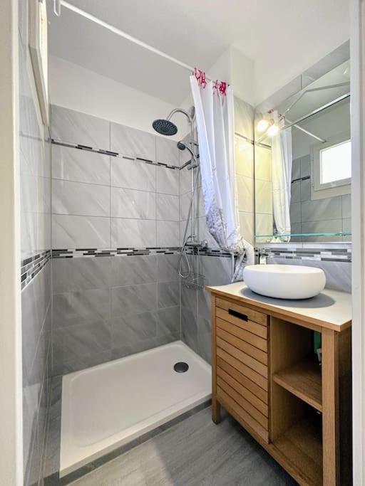 Charmant T2 piscine proche plage - Appartement 1 Chambre - 9