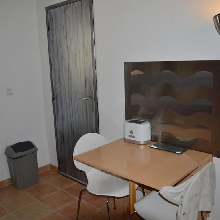 Studio plage 3 étoiles, parking gratuit, terrasse privée - Studio mit Meerblick - 8
