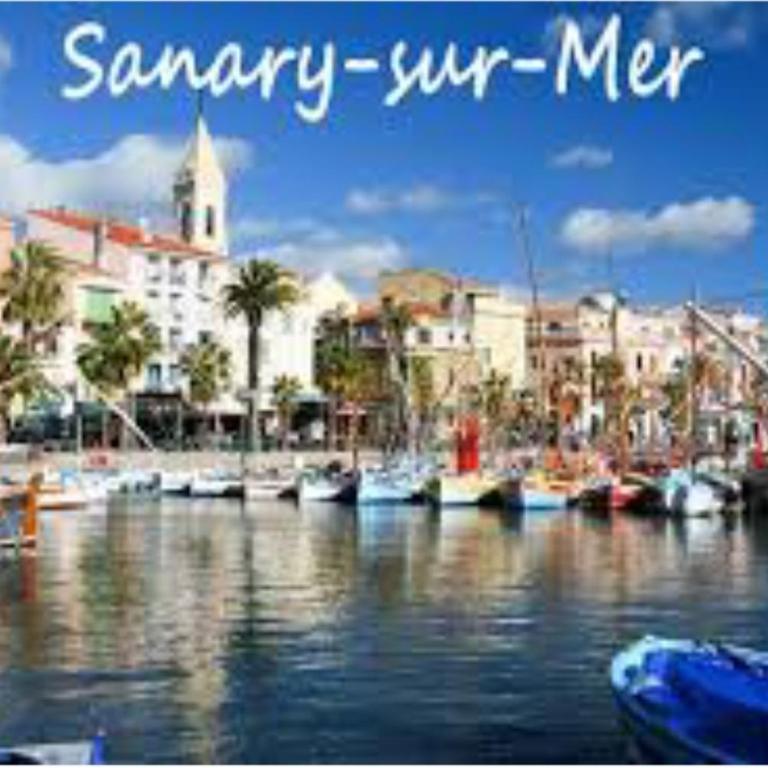 PLAGE ET PORT DE SANARY a PIED - Appartement 2 Chambres - 3