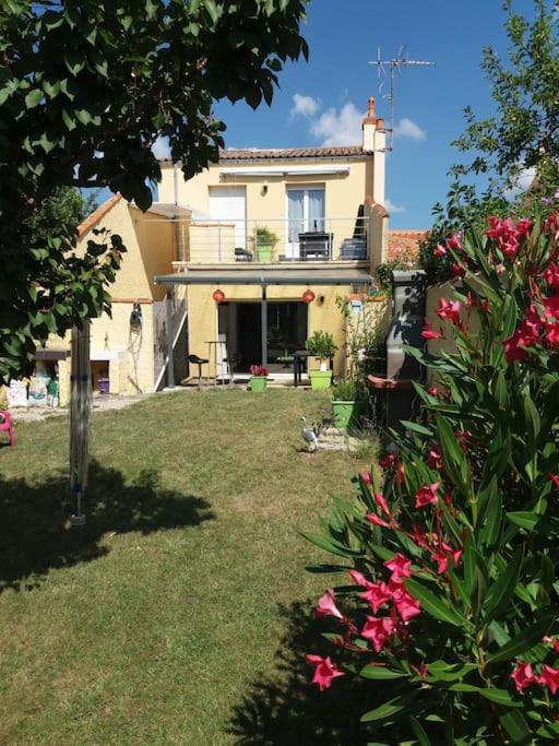 Maison de 120 m², divisée en 2 appartements indépendants - Four-Bedroom House - 1