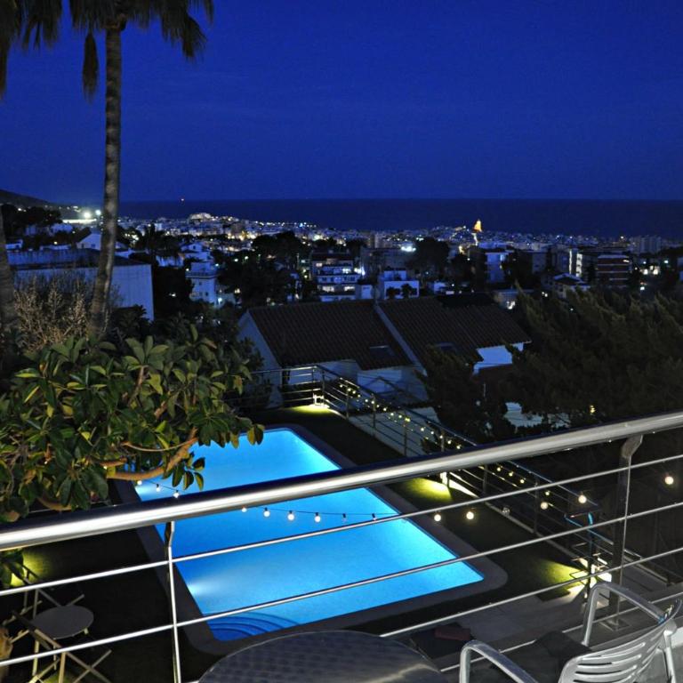 Miramar Sitges - Villa de 4 dormitorios con piscina privada - 23