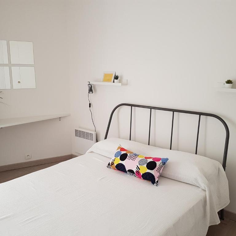 Grand T2, 4 personnes, Clim, Parking, Proche centre - Apartamento de 2 dormitorios - 11