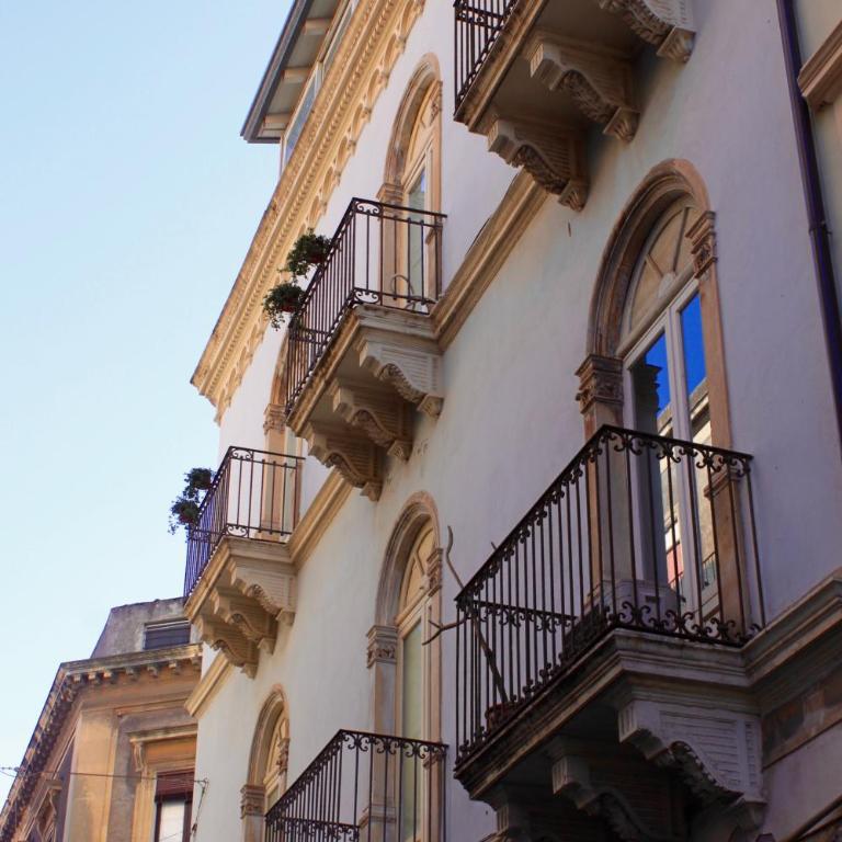 Civita Boutique - One-Bedroom Apartment - 25