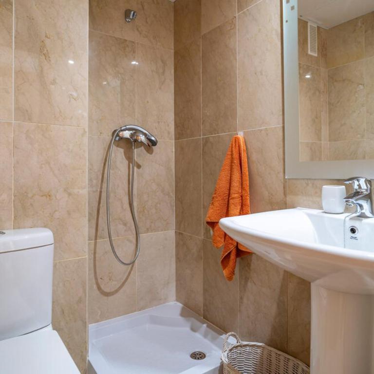 Benalmádena Arenal Golf - Two-Bedroom Apartment - 11