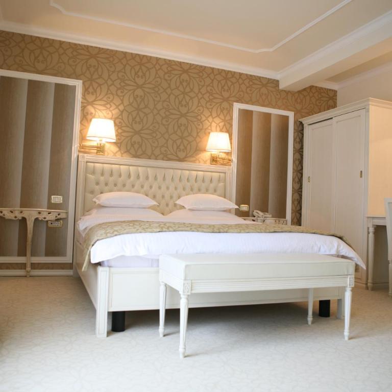 Hotel Villa Viktorija - Dvokrevetna Soba sa Bračnim Krevetom - 1