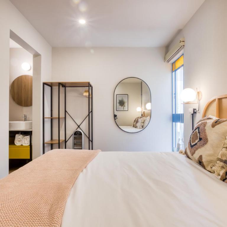 VICENTE SUAREZ By Mr W - One-Bedroom Apartment - 25
