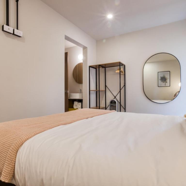 VICENTE SUAREZ By Mr W - One-Bedroom Apartment - 6