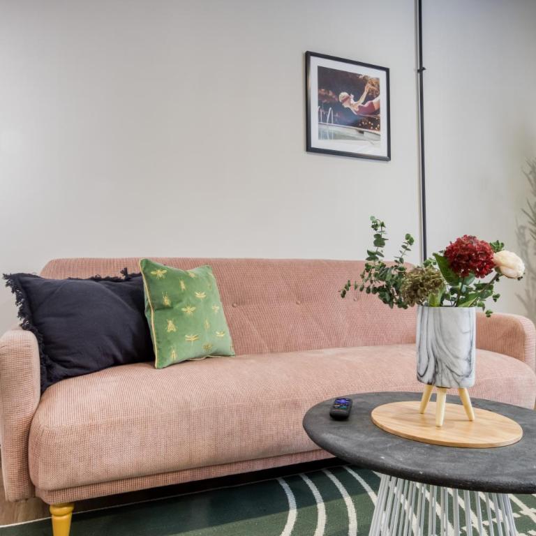 VICENTE SUAREZ By Mr W - One-Bedroom Apartment - 10