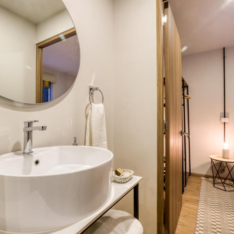 VICENTE SUAREZ By Mr W - Two-Bedroom Apartment - 5