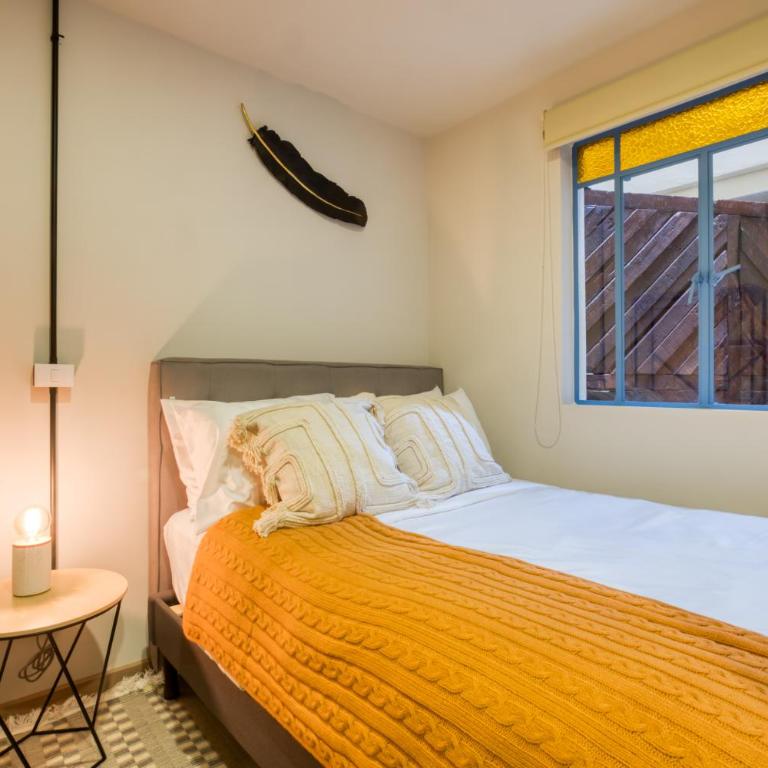 VICENTE SUAREZ By Mr W - Two-Bedroom Apartment - 3