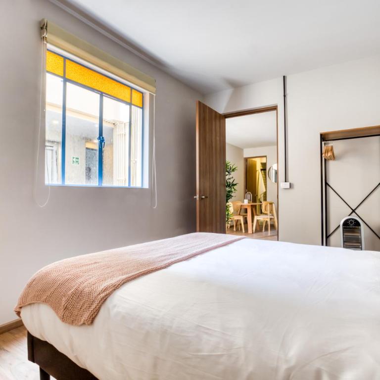 VICENTE SUAREZ By Mr W - Two-Bedroom Apartment - 24
