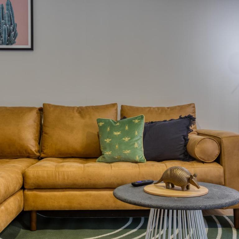 VICENTE SUAREZ By Mr W - Two-Bedroom Apartment - 26