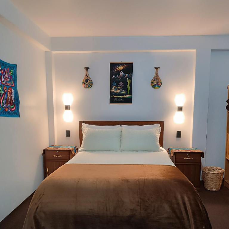 Sol y Luna - ISLA DEL SOL Bolivia - Standard Queen Room - 7