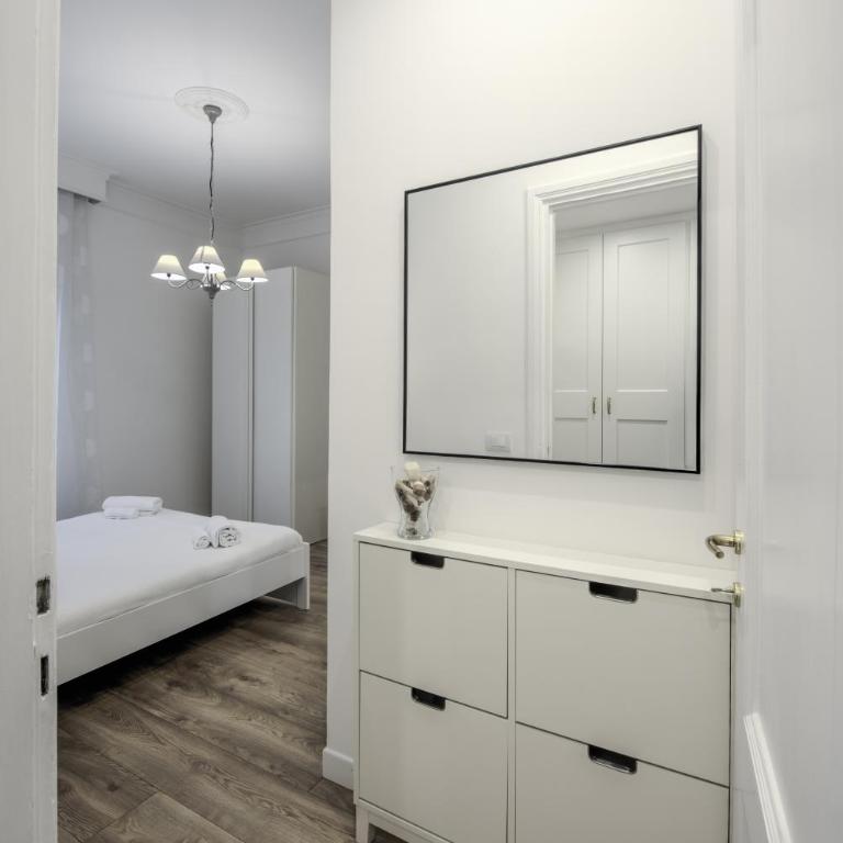 Benny Gold - Elegant apartment right next to the METRO - Appartamento con 2 Camere da Letto - 6