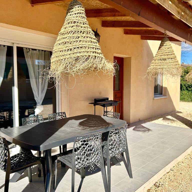 Maison au calme avec piscine Vallon Pont d'Arc - Maison 3 Chambres - 6