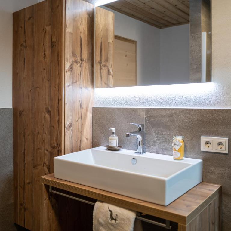 Luxury Eco-Chalet Pino Achensee - hiking, biking & ski-in, ski-out - Chalet mit 3 Schlafzimmern - 18