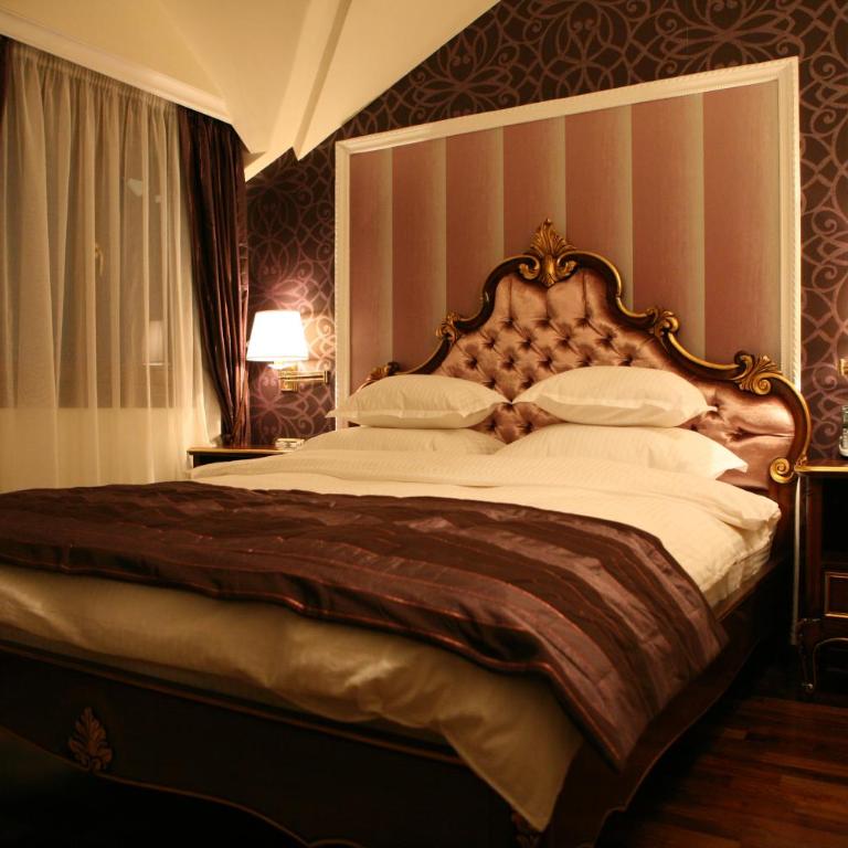 Hotel Villa Viktorija - Apartman sa 2 Spavaće Sobe i Balkonom - 5