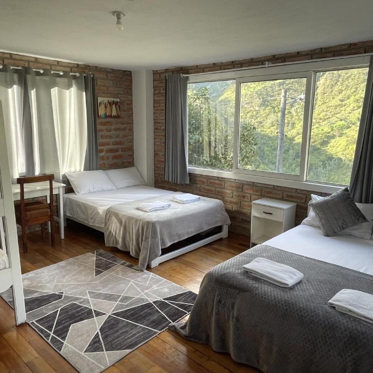 apt3 - Three-Bedroom Apartment - 12