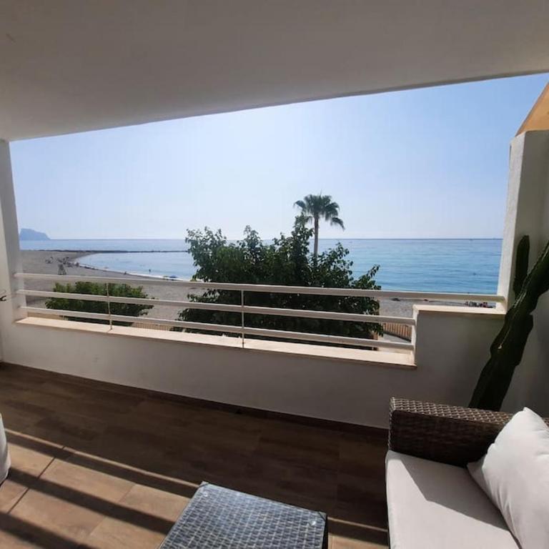 Apartamento con acceso directo al mar en Altea y parking - Apartamento de 2 dormitorios - 30