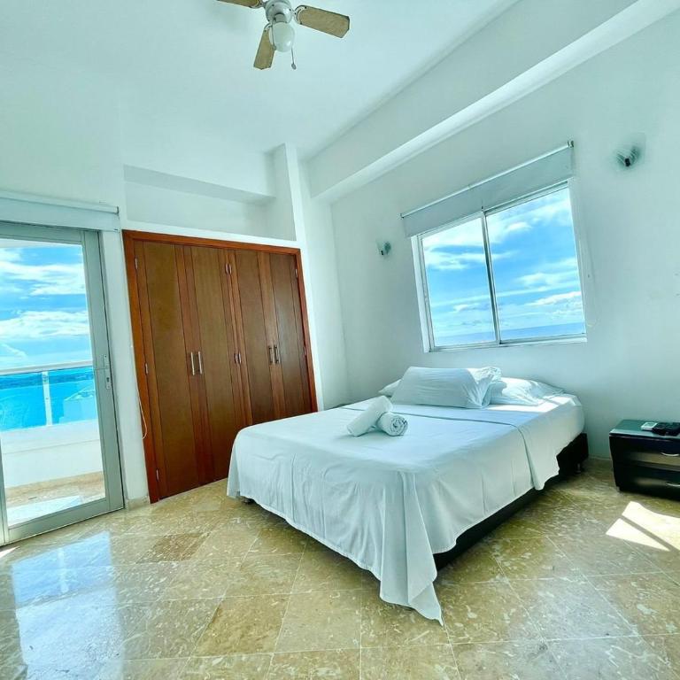 Hermoso apartamento con balcón y vista al mar. - Apartamento de 2 dormitorios - 6