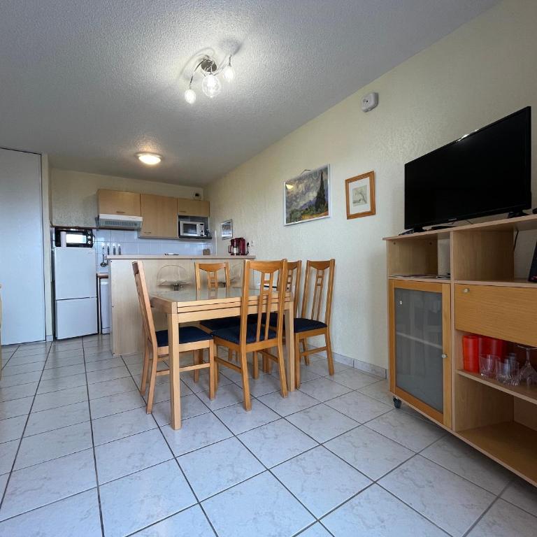 Appartement spacieux 6 pers. à Publier avec parking et balcon - Appartement 2 Chambres - 4