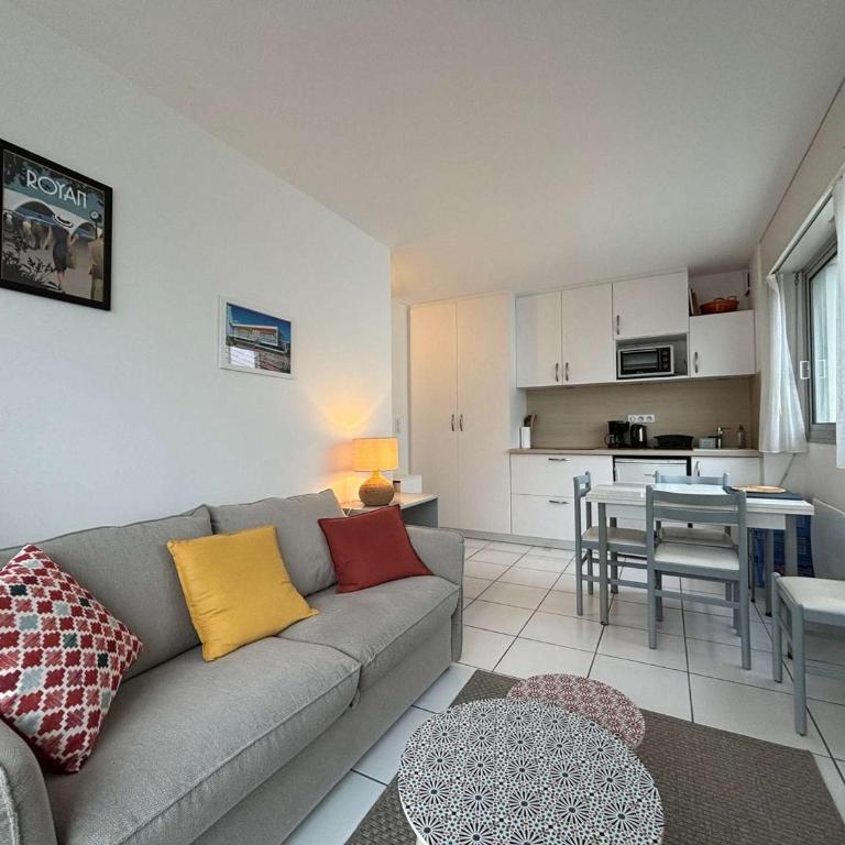 Appartement cosy avec balcon et parking, Royan - FR-1-494-173 - Appartement - 1