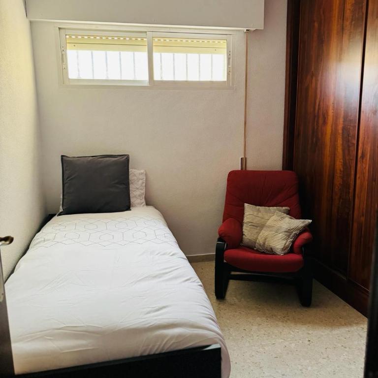 Magnifica ubicación - Three-Bedroom Apartment - 4