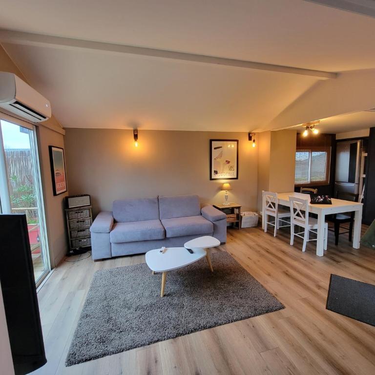 Maison 47m2 climatisé, piscine,linge fourni - Chalet 2 Chambres - 4