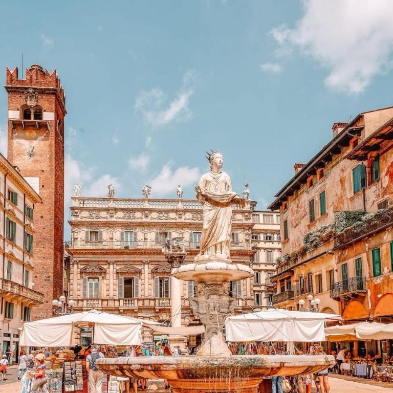 Sabrina Suites - Residenza Piazza Erbe - One-Bedroom Apartment - 47
