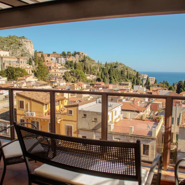 Taormina Palazzo di Ferro - Appartamento Attico con Vista Mare - 2