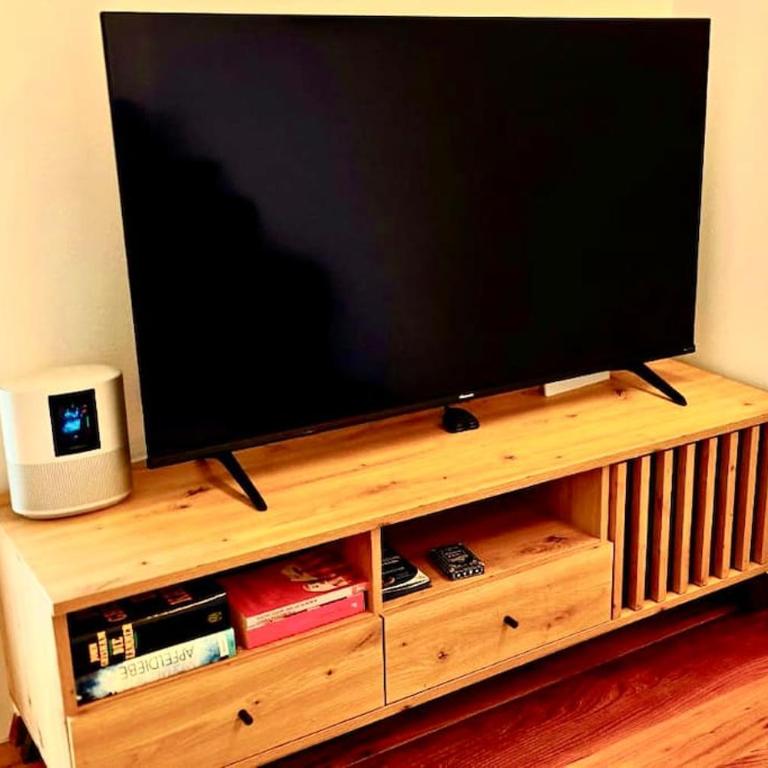 Poolvision Apartment - Two-Bedroom Apartment - 35