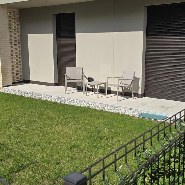 Poolvision Apartment - Two-Bedroom Apartment - 41