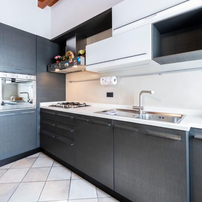 Mirko Apartment by Reasy&Busy - Casa Vacanze - 11