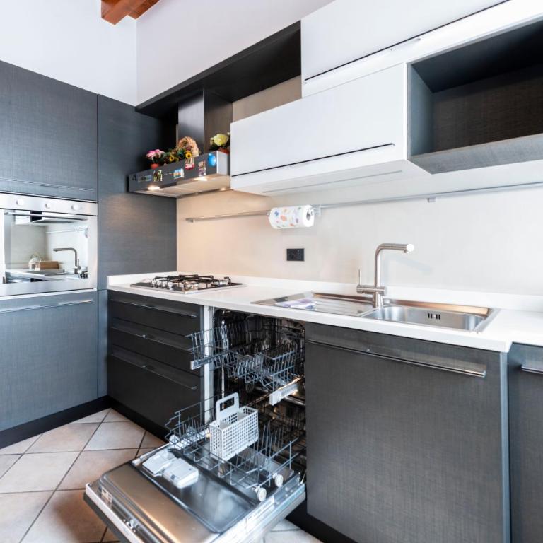 Mirko Apartment by Reasy&Busy - Casa Vacanze - 14