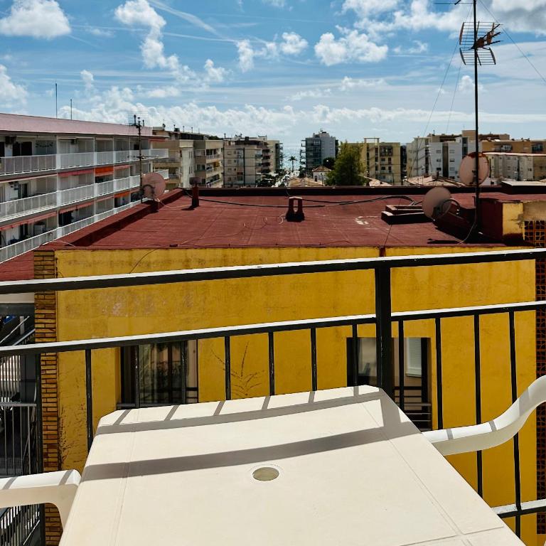 Home Torre Vella Salou - Apartamento de 2 dormitorios con vistas a la ciudad - 4