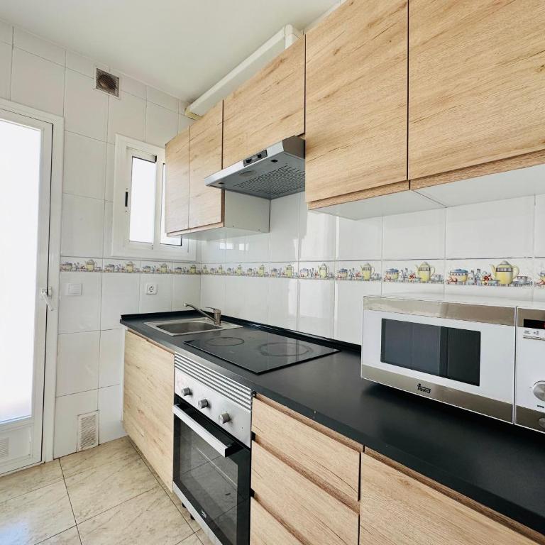 Home Torre Vella Salou - Apartamento de 2 dormitorios con vistas a la ciudad - 16