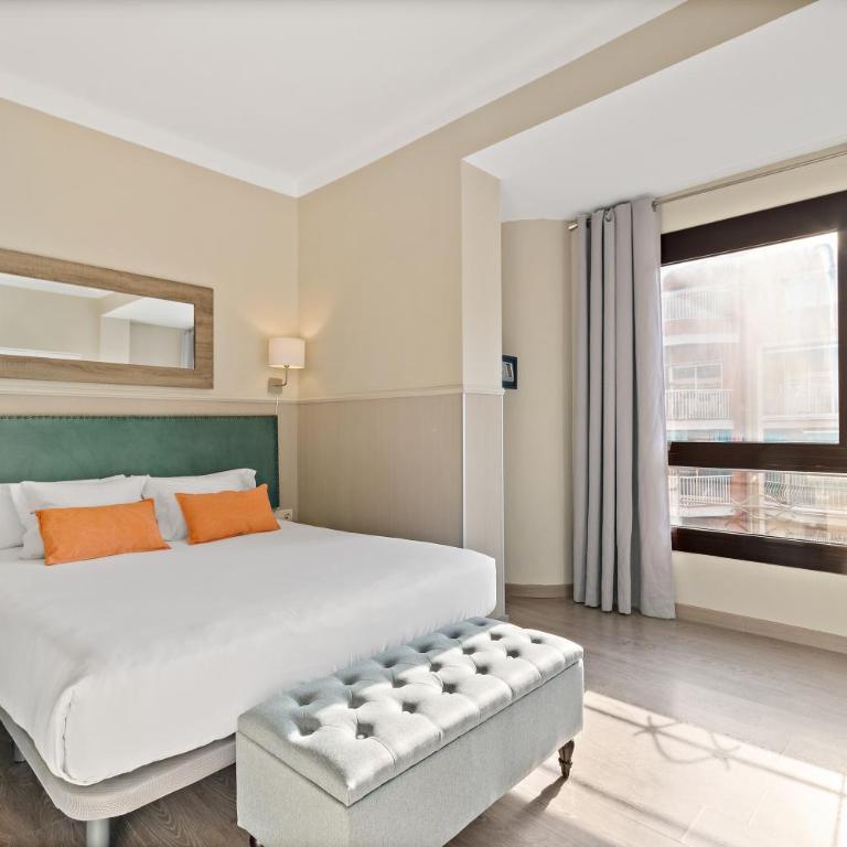 Suite Home Sagrada Familia - Three-Bedroom Apartment (8 Adults) - 8