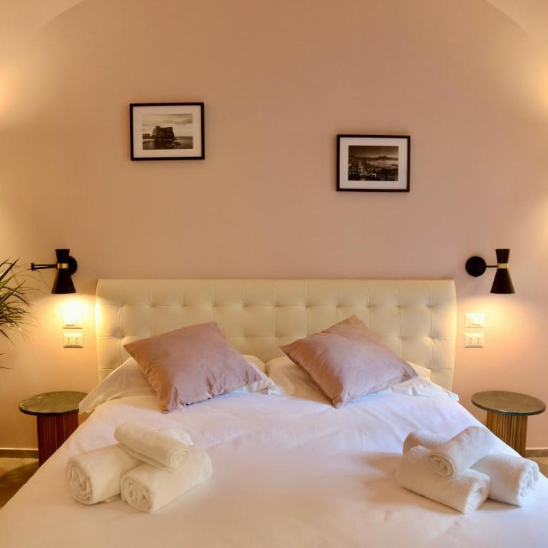Incanto Napoli - Deluxe Double Room with Balcony - 4