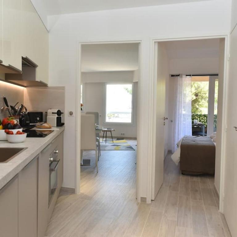 AU PORT - BRAND NEW flat w 1 bedroom, balcony, parking, AC - One-Bedroom Apartment - 10