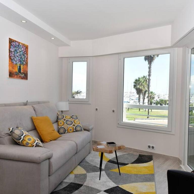 AU PORT - BRAND NEW flat w 1 bedroom, balcony, parking, AC - One-Bedroom Apartment - 16