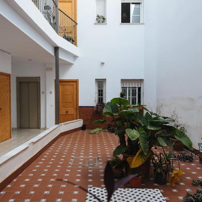 Acogedor y central - One-Bedroom Apartment - 15