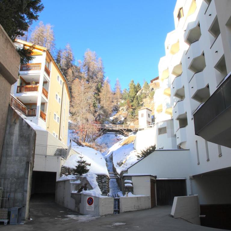 Schöne Ferienwohnung im Zentrum von St. Moritz - Apartment mit 2 Schlafzimmern - 14