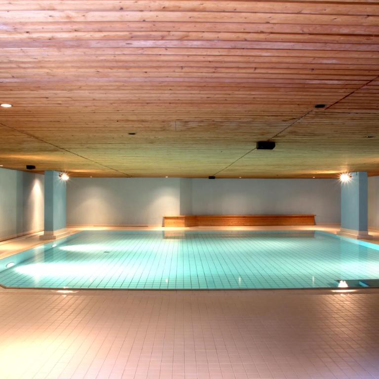 Schöne Ferienwohnung im Zentrum von St. Moritz - Apartment mit 2 Schlafzimmern - 17
