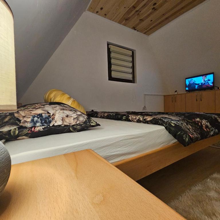 Brvnara ispod stare kruške - Kuća sa 2 Spavaće Sobe - 14