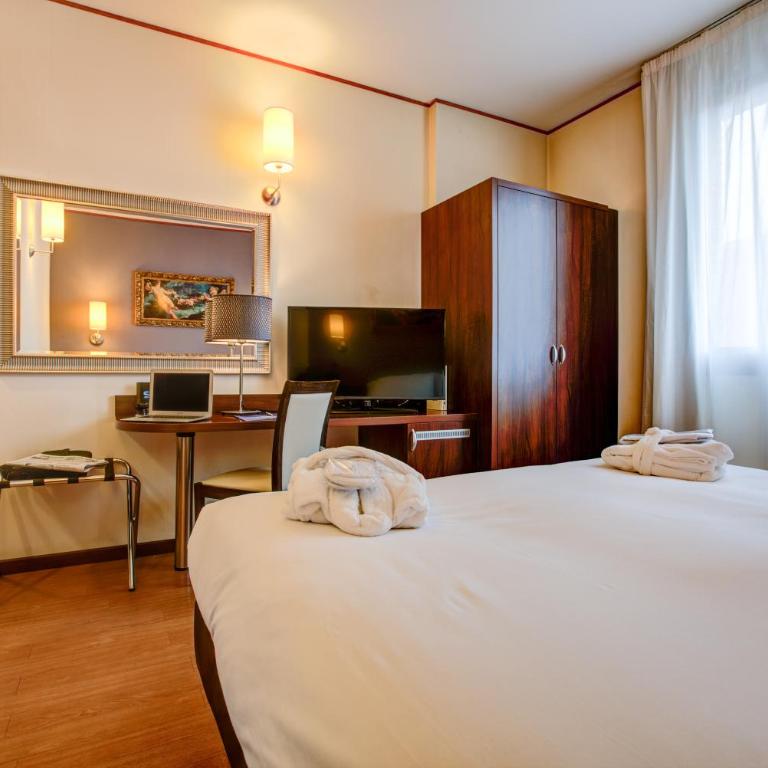 Hotel Europa - Camera Matrimoniale/Doppia con Letti Singoli - 4