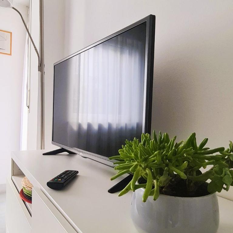 Appartamento Nadia, bilocale nel verde a 5 minuti dal centro - Two-Bedroom Apartment - 7