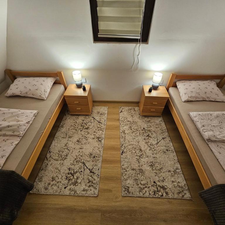 Brvnara ispod stare kruške - Kuća sa 2 Spavaće Sobe - 13